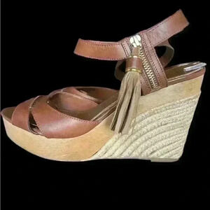 Lauren Ralph Lauren wedge 9.5.  4.5 m” heel. Leather upper great condition